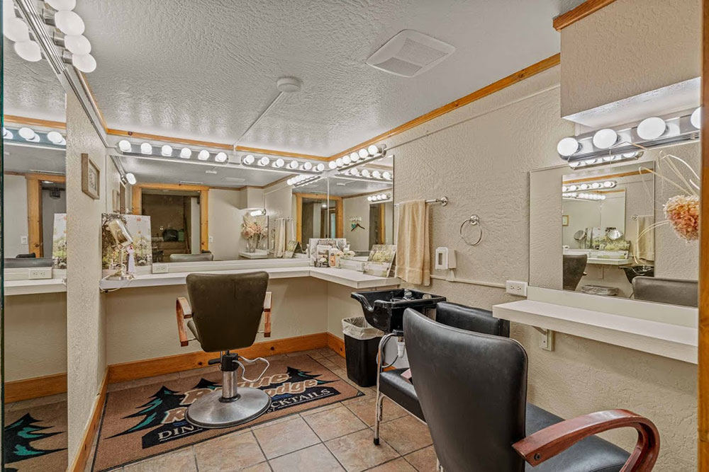 Wedding bridal salon - Rogue River wedding