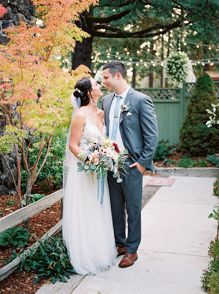 Wedding Bride & Groom - Rogue River wedding