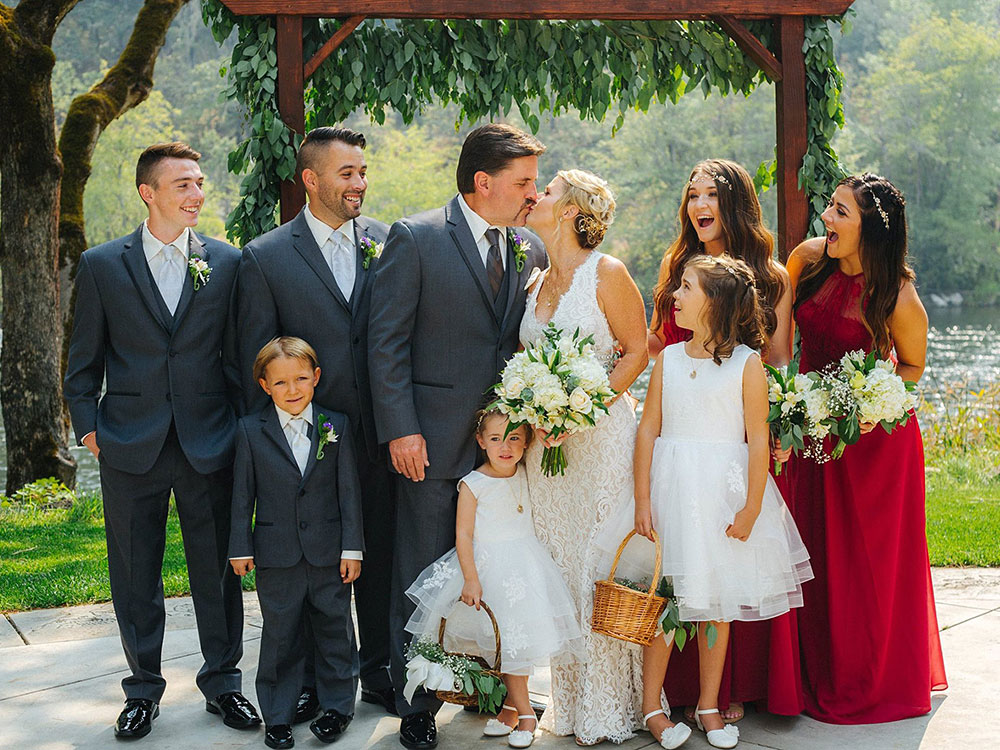 Wedding Party - Rogue River wedding